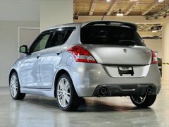 Photo of the vehicle Suzuki Swift