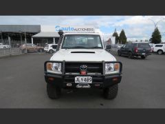 Photo of the vehicle Toyota Land Cruiser