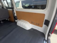 Photo of the vehicle Toyota HiAce