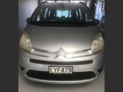 Photo of the vehicle Citroen C4