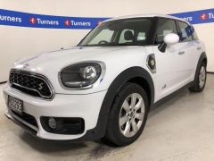 Photo of the vehicle MINI Countryman