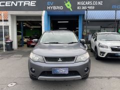 Photo of the vehicle Mitsubishi Outlander