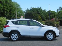 Photo of the vehicle Toyota RAV4