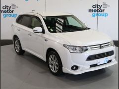 Photo of the vehicle Mitsubishi Outlander