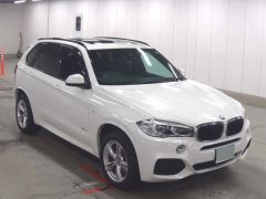 Photo of the vehicle BMW X5