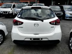 Photo of the vehicle Mazda Demio