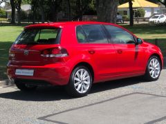 Photo of the vehicle Volkswagen Golf