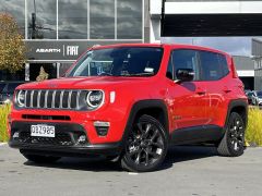 Photo of the vehicle Jeep Renegade