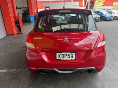 Photo of the vehicle Suzuki Swift