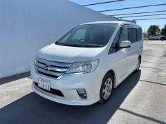 Photo of the vehicle Nissan Serena