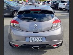 Photo of the vehicle Renault Megane