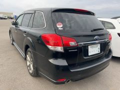 Photo of the vehicle Subaru Legacy