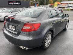 Photo of the vehicle Suzuki Kizashi