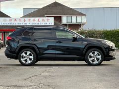 Photo of the vehicle Toyota RAV4