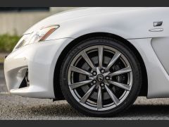 Photo of the vehicle Lexus IS F