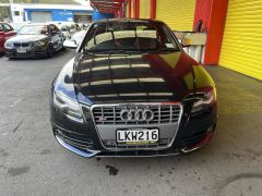 Photo of the vehicle Audi S4