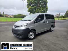 Photo of the vehicle Nissan NV200