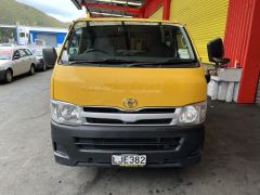 Photo of the vehicle Toyota HiAce