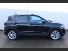 Photo of the vehicle Volkswagen T-Cross