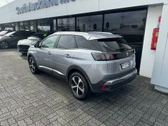 Photo of the vehicle Peugeot 3008