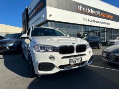 Photo of the vehicle BMW X5