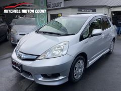 Photo of the vehicle Honda Fit