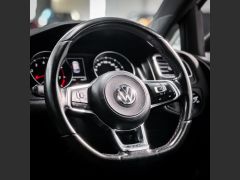 Photo of the vehicle Volkswagen Golf