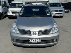 Photo of the vehicle Nissan Tiida