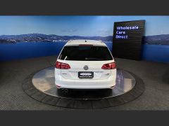 Photo of the vehicle Volkswagen Golf