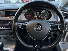 Photo of the vehicle Volkswagen Golf