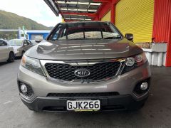 Photo of the vehicle Kia Sorento