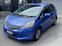 Photo of the vehicle Honda Fit