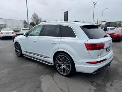 Photo of the vehicle Audi SQ7