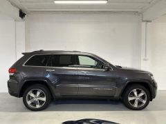 Photo of the vehicle Jeep Grand Cherokee