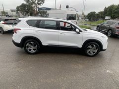 Photo of the vehicle Hyundai Santa Fe