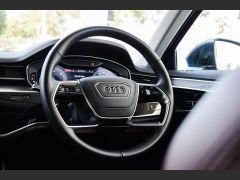 Photo of the vehicle Audi A8