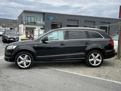 Photo of the vehicle Audi Q7