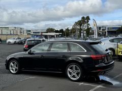 Photo of the vehicle Audi A4