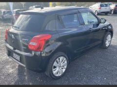 Photo of the vehicle Suzuki Swift