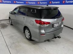 Photo of the vehicle Toyota Wish