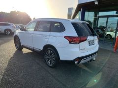 Photo of the vehicle Mitsubishi Outlander