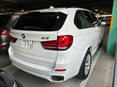 Photo of the vehicle BMW X5