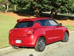 Photo of the vehicle Suzuki Swift