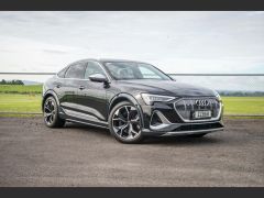 Photo of the vehicle Audi e-tron