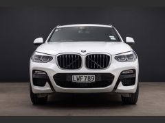 Photo of the vehicle BMW X4