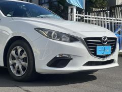 Photo of the vehicle Mazda Axela