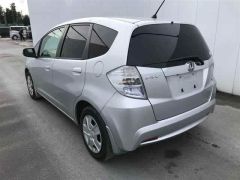 Photo of the vehicle Honda Fit