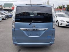 Photo of the vehicle Nissan Serena