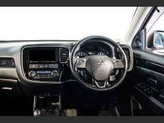 Photo of the vehicle Mitsubishi Outlander