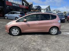 Photo of the vehicle Honda Fit